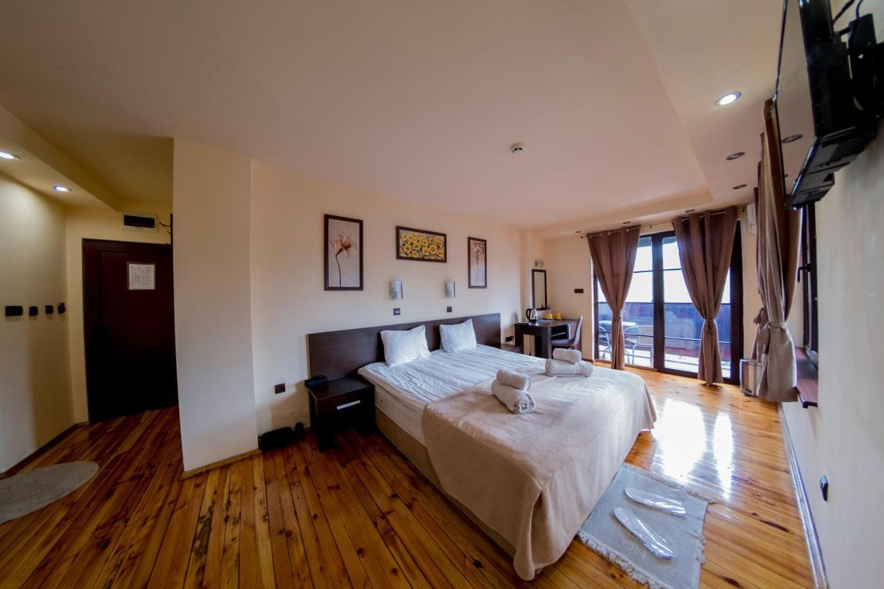 The Hill Hotell Veliko Tŭrnovo Eksteriør bilde