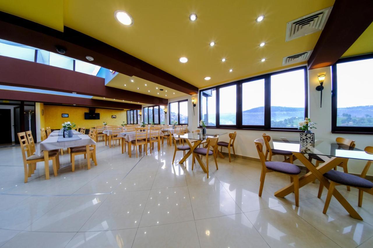The Hill Hotell Veliko Tŭrnovo Eksteriør bilde