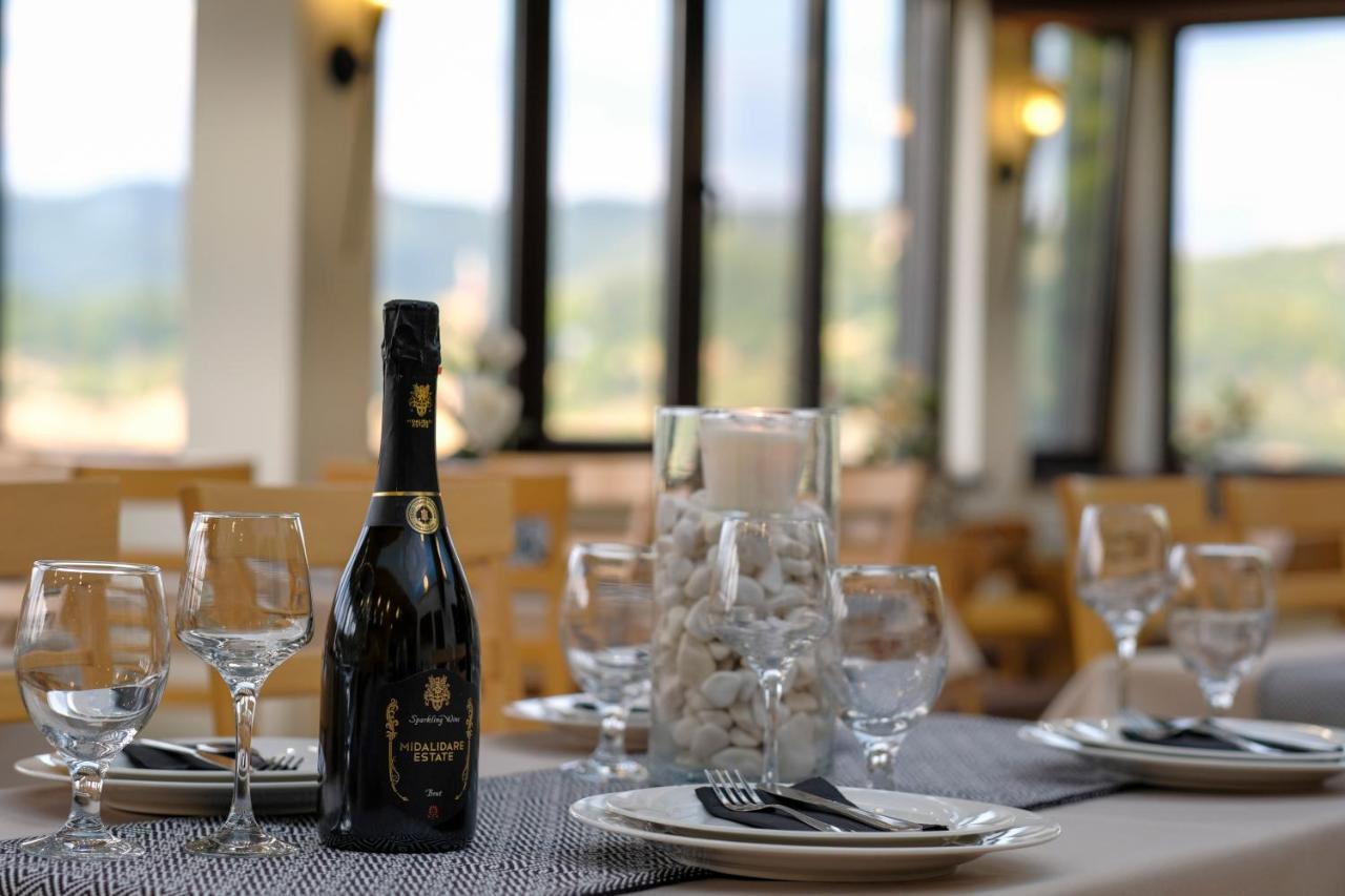 The Hill Hotell Veliko Tŭrnovo Eksteriør bilde